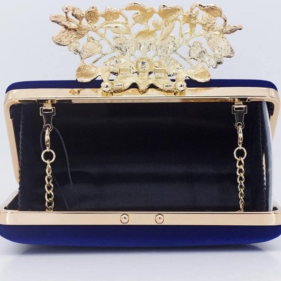 CLUTCH with Flower Closure Rhinestone Crystal Navy - Picture 7 of 7